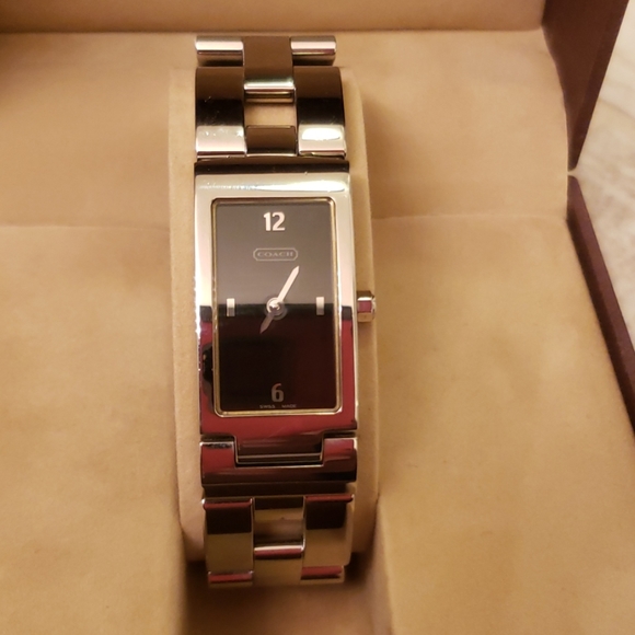 Coach Watch - Picture 2 of 5
